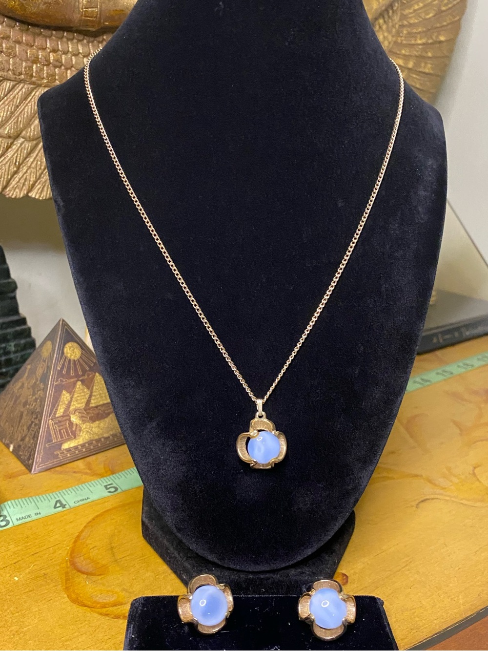 Vintage Blue Flower Pendant Necklace and Earrings Set